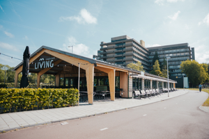 grand café living Utrecht buiten