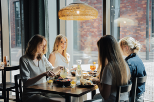 lunch grand cafe living amsterdam